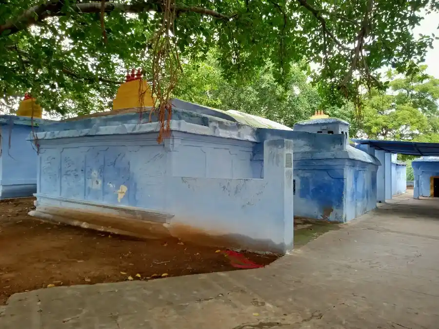 Arulmigu Kailasasamy Udanurai Naalayirathamman Temple, Village Outer, Biramadesam - 627413 அருள்மிகு கைலாச சுவாமி உடனுறை நாலாயிரத்தம்மன் திருக்கோயில், Village Outer, Biramadesam - 627413, Tirunelveli - Ancient Temple Architecture and History Image 5