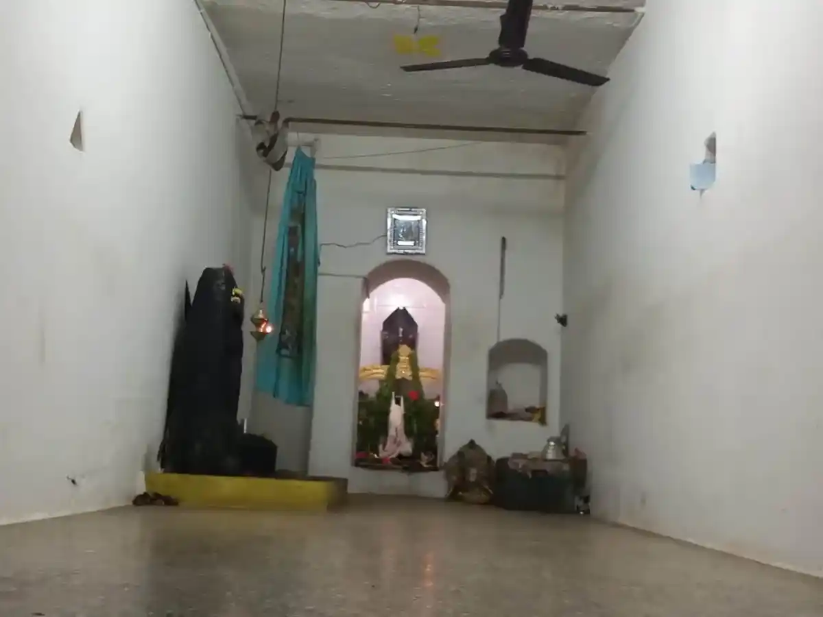 Arulmigu Kakkadaraya Perumal Temple, Kovilpalayam, Coimbatore - 642110 அருள்மிகு &nbsp;கக்கடராய &nbsp;பெருமாள் திருக்கோயில்&nbsp;, கோவில்பாளையம், Coimbatore - 642110, Coimbatore - Ancient Temple Architecture and History Image 2