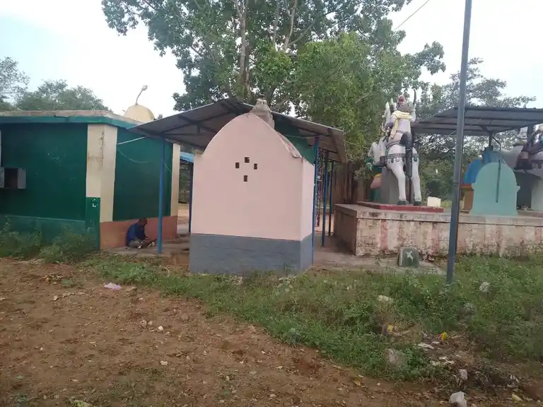 Arulmigu Kakkarai Koombai Kannimar Temple, Kannivadi - 624705