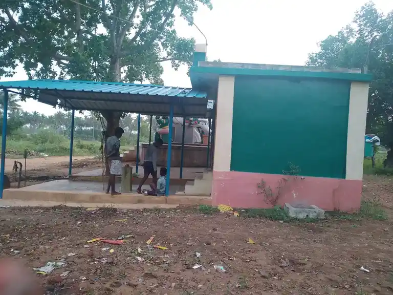 Arulmigu Kakkarai Koombai Kannimar Temple, Kannivadi - 624705 அருள்மிகு காக்கரை கோம்பை கன்னிமார் திருக்கோயில், Kannivadi - 624705, Dindigul - Ancient Temple Architecture and History Image 3