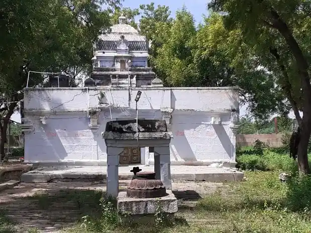 Arulmigu Kalainathaswami Temple, Pallimadam - 626129 அருள்மிகு காளைநாதசுவாமி திருக்கோயில், பள்ளிமடம் - 626129, Virudhunagar - Ancient Temple Architecture and History Image 3