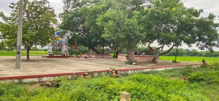 Arulmigu Kalaiya Karuppu Temple, Pachaperumalpatti - 621211 Arulmigu Kalaiya karuppu Temple, Pachaperumalpatti - 621211, Thiruchirappalli - Ancient Temple Architecture and History Image 3