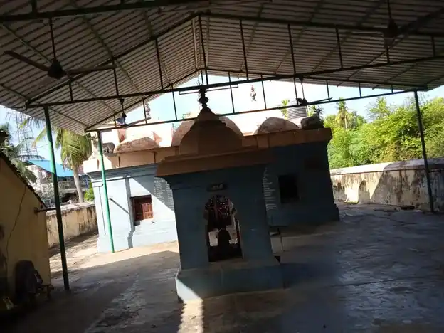 Arulmigu Kalakashthishwaraswamy Andvaratharajaperumal Temple, Kalathur - 613703 அருள்மிகு காளகஸ்தீஸ்வரசுவாமி வரதராஜபெருமாள் திருக்கோயில், களத்தூர் - 613703, Thiruvarur - Ancient Temple Architecture and History Image 4