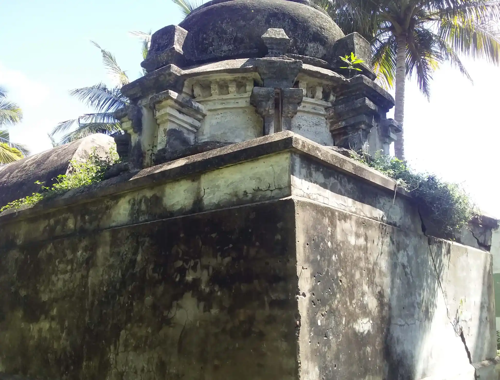 Arulmigu Kalakastheeswarar Temple, Munnavalkottai - 614403 அருள்மிகு.காளஹஸ்தீஸ்வரர் திருக்கோயில், முன்னாவல்கோட்டை - 614403, Thiruvarur - Ancient Temple Architecture and History Image 4