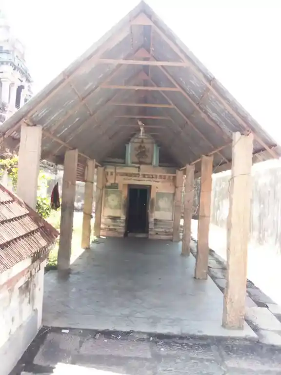 Arulmigu Kalakastheeswarartemple, Saliyamangalam - 614205 அருள்மிகு காளஹஸ்தீஸ்வரர் திருக்கோயில், Saliyamangalam - 614205, Thanjavur - Ancient Temple Architecture and History Image 3