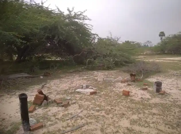 Arulmigu Kalankattu Ayyanar Temple, Kothrappatti - 622107 Arulmigu Kalankattu Ayyanar Temple, Kothrappatti - 622107, Pudukkottai - Ancient Temple Architecture and History Image 4