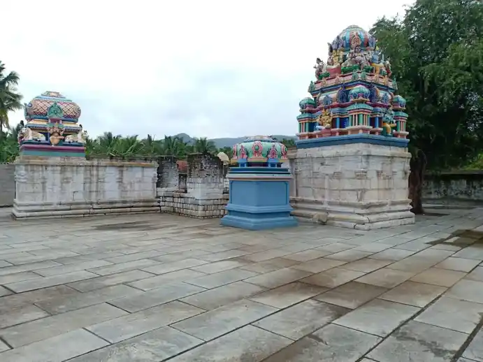 Arulmigu Kalatheeswarar Temple, Kalampalayam - 641104 அருள்மிகு காளத்தீஸ்வரர் திருக்கோயில், Kalampalayam - 641104, Coimbatore - Ancient Temple Architecture and History Image 3