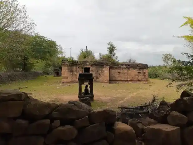 Arulmigu Kalatheeswarar Temple, Moongilpadi - 621708