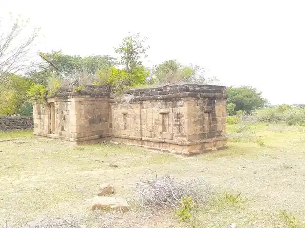 Arulmigu Kalatheeswarar Temple, Moongilpadi - 621708 அருள்மிகு காளதீஸ்வரர் திருக்கோயில், Moongilpadi - 621708, Perambalur - Ancient Temple Architecture and History Image 2