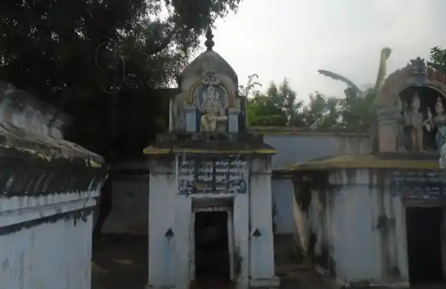 Arulmigu Kalatheeswarar Temple, Periya Unai - 632101 அருள்மிகு காளத்தீஸ்வரர் திருக்கோயில், பெரிய ஊனை - 632101, Vellore - Ancient Temple Architecture and History Image 3