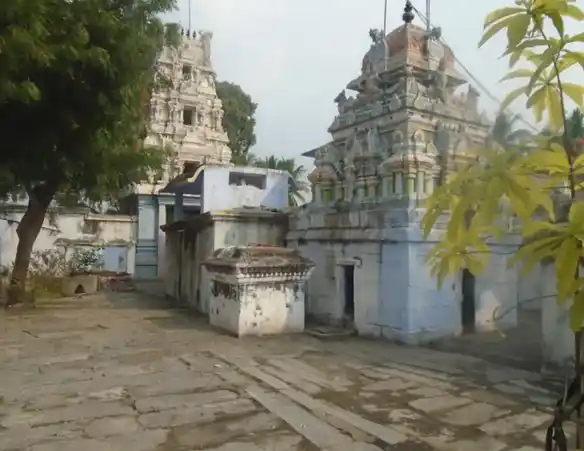 Arulmigu Kalatheeswarar Temple, Periya Unai - 632101 அருள்மிகு காளத்தீஸ்வரர் திருக்கோயில், பெரிய ஊனை - 632101, Vellore - Ancient Temple Architecture and History Image 6
