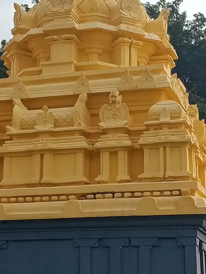 Arulmigu Kalatheeswarar Temple, Pralayambakkam - 601204 அருள்மிகு காளத்தீஸ்வரர் திருக்கோயில், பிரளையம்பாக்கம் - 601204, Tiruvallur - Ancient Temple Architecture and History Image 5