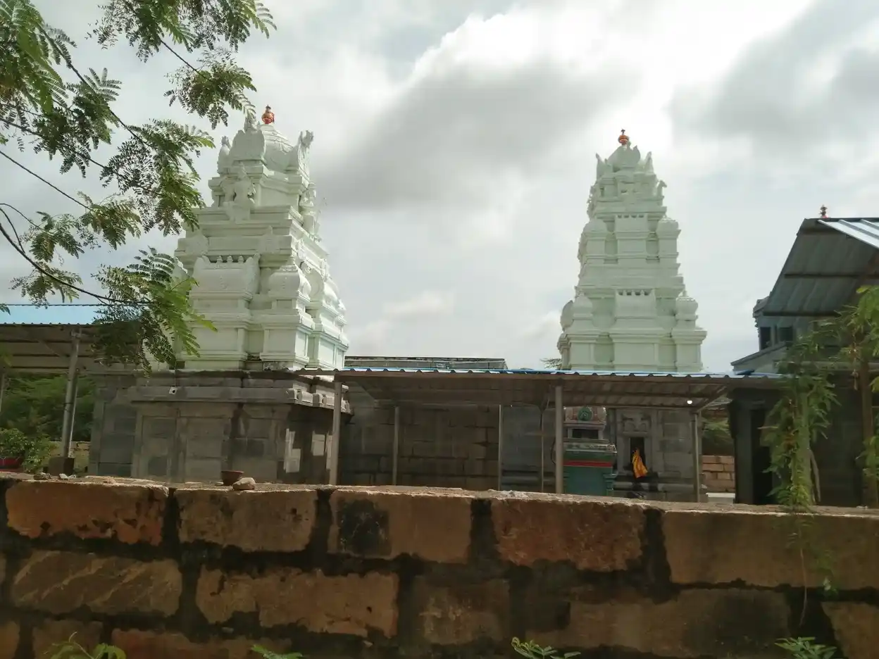 Arulmigu Kalatheswar Temple, Nangaimoli - 628617 அருள்மிகு காளாத்தீஸ்வரர் திருக்கோயில், Nangaimoli - 628617, Thoothukudi - Ancient Temple Architecture and History Image 4