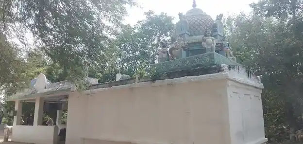 Arulmigu Kalathu Ayyanar Temple, Kulathur - 622504 அருள்மிகு களத்து அய்யனார் திருக்கோயில், Kulathur - 622504, Pudukkottai - Ancient Temple Architecture and History Image 3