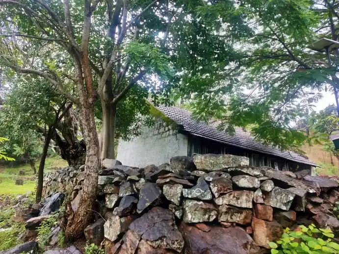 Arulmigu Kaliamman Temple, Alathur Nadu - 637411 அருள்மிகு காளியம்மன் பெரியசாமி மாரியம்மன் திருக்கோயில், Alathur Nadu - 637411, Namakkal - Ancient Temple Architecture and History Image 2