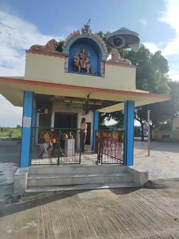 Arulmigu Kaliamman Temple, Chinnamalaikundru - 628902 அருள்மிகு காளியம்மன் திருக்கோயில், Chinnamalaikundru - 628902, Thoothukudi - Ancient Temple Architecture and History Image 2