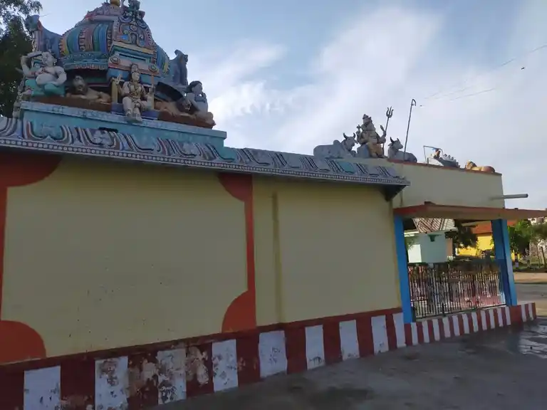 Arulmigu Kaliamman Temple, Chinnamalaikundru - 628902 அருள்மிகு காளியம்மன் திருக்கோயில், Chinnamalaikundru - 628902, Thoothukudi - Ancient Temple Architecture and History Image 3
