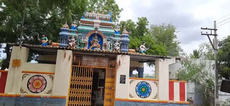 Arulmigu Kaliamman Temple, Mudukkumindanpatti - 628503 அருள்மிகு காளியம்மன் திருக்கோயில், Mudukkumindanpatti - 628503, Thoothukudi - Ancient Temple Architecture and History Image 6