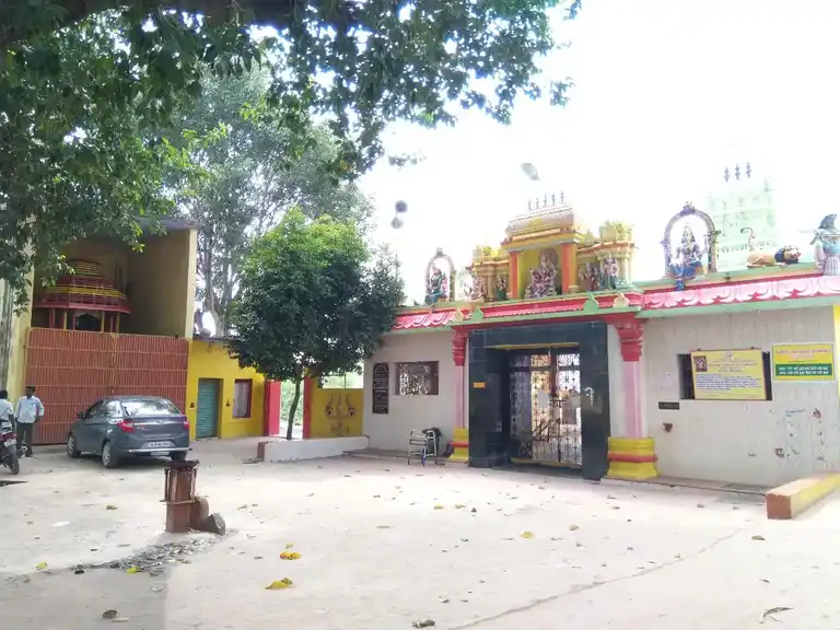 Arulmigu Kaliamman Temple, Pichanur, Gudiyatham - 632602 அருள்மிகு காளியம்மன் திருக்கோயில், பிச்சனூர், குடியாத்தம் - 632602, Vellore - Ancient Temple Architecture and History Image 2