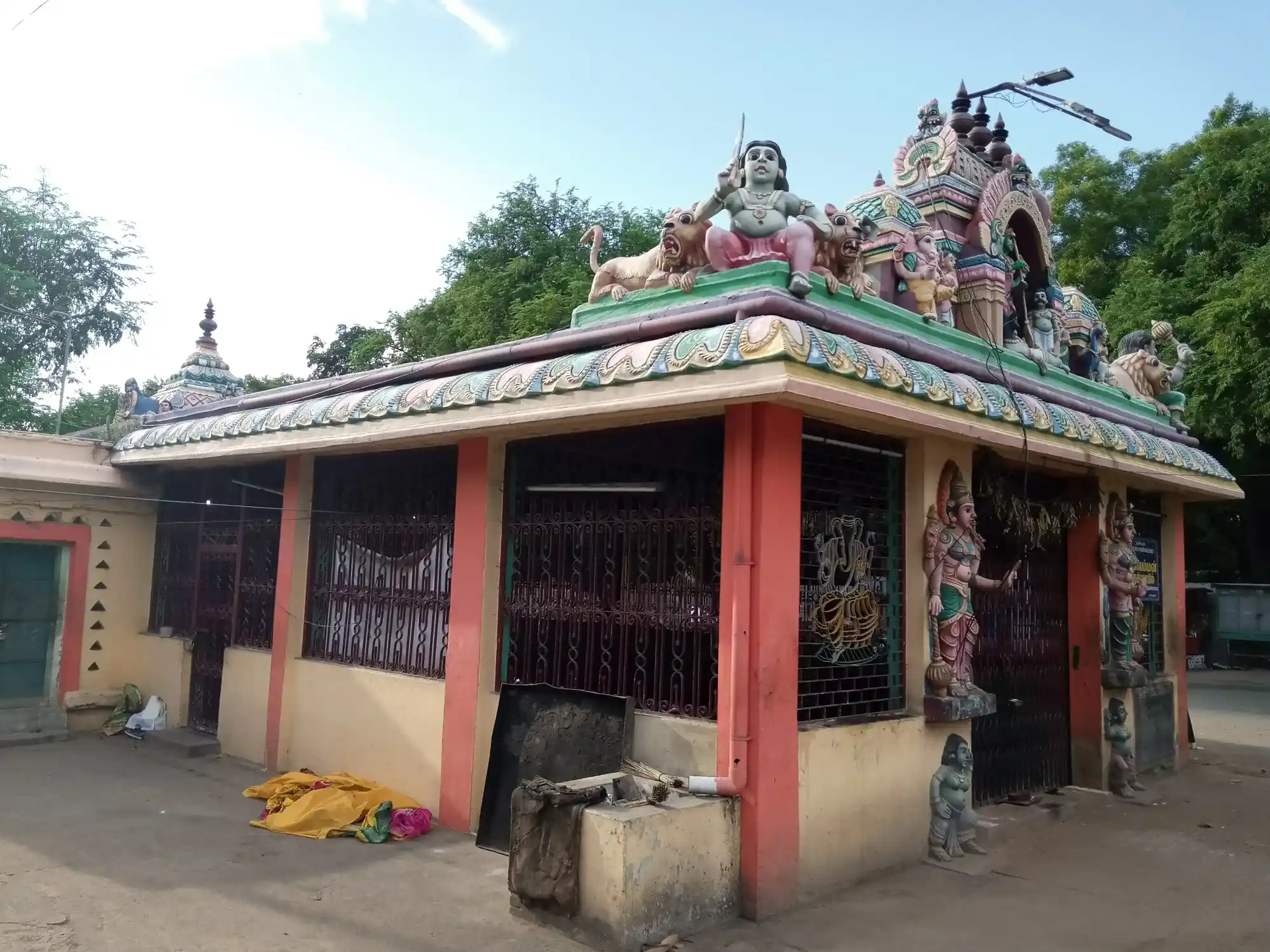 Arulmigu Kaliamman Temple, Tiruvannamalai - 606601 அருள்மிகு காளியம்மன் திருக்கோயில், திருவண்ணாமலை, திருவண்ணாமலை - 606601, Tiruvannamalai - Ancient Temple Architecture and History Image 4