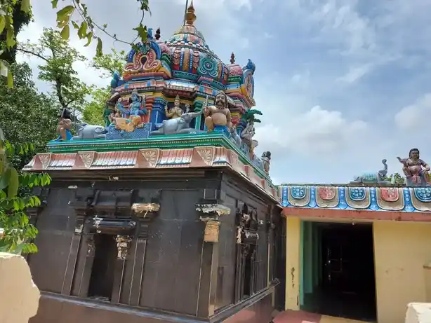 Arulmigu Kalidheertha Ayyanar Temple, Ayakkaranpulam 3rd Sethi, Ayakkaranpulam-3 - 614707 அருள்மிகு கலிதீர்த்த அய்யனார் திருக்கோயில், ஆயக்காரன்புலம் - 3 - 614707, Nagapattinam - Ancient Temple Architecture and History Image 5