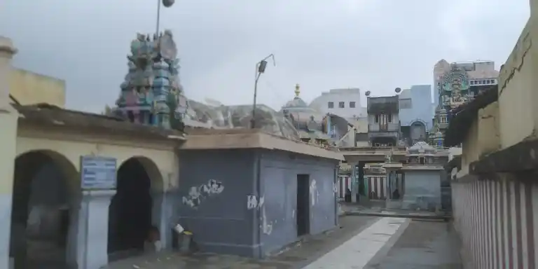 Arulmigu Kalikaparameswari Temple, Kumbakonam - 612001 அருள்மிகு காளிகாபரமேஸ்வரி காமாட்சியம்மன் சமேத ஏகாம்பரேஸ்வரர் திருக்கோயில், கும்பகோணம் - 612001, Thanjavur - Ancient Temple Architecture and History Image 4