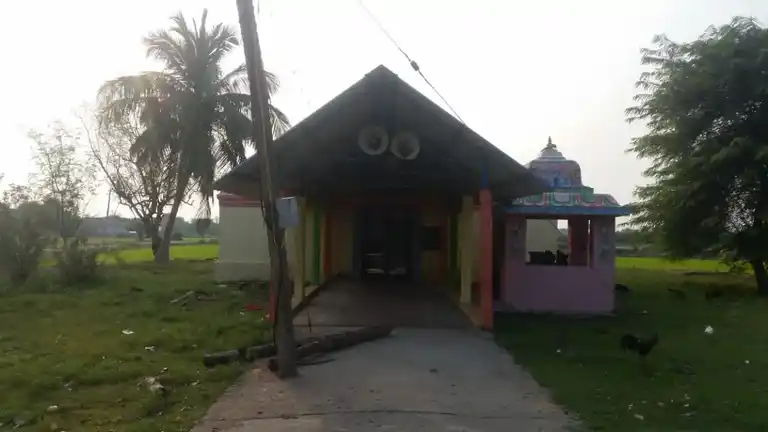 Arulmigu Kalinga Vinayagar Temple, Veramangalam, Aranthangi - 614616 அருள்மிகு கலிங்கவிநாயகர் திருக்கோயில், Veramangalam, Aranthangi - 614616, Pudukkottai - Ancient Temple Architecture and History Image 3