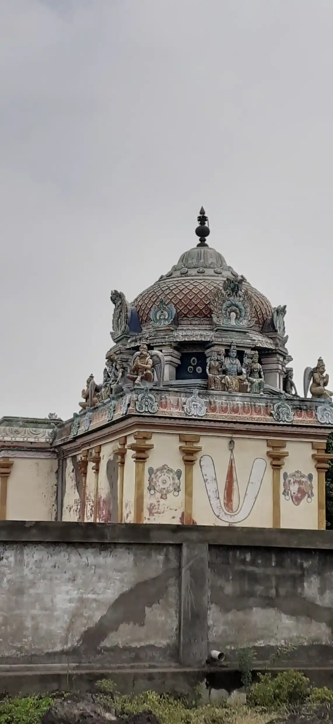 Arulmigu Kalinganarthana Perumal Temple, Vadakuvalaveli - 612801 அருள்மிகு காளிங்கநர்த்தனப்பெருமாள் திருக்கோயில், வலங்கைமான், வடகுவளவெளி - 612801, Thiruvarur - Ancient Temple Architecture and History Image 6