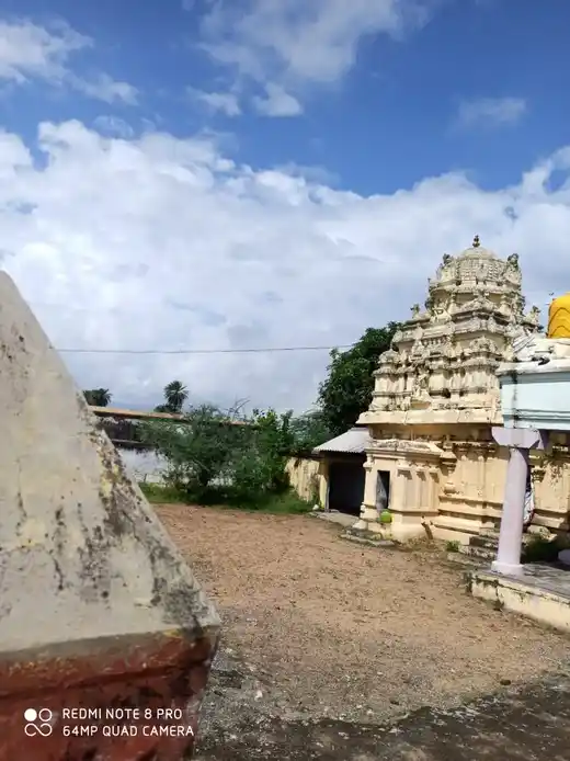 Arulmigu Kalingeswarar Temple, Irulanjeri - 601103 அருள்மிகு காளிங்கேஸ்வரர் திருக்கோயில், இருளஞ்சேரி - 601103, Tiruvallur - Ancient Temple Architecture and History Image 3