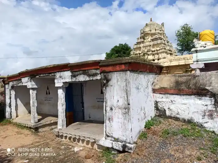 Arulmigu Kalingeswarar Temple, Irulanjeri - 601103 அருள்மிகு காளிங்கேஸ்வரர் திருக்கோயில், இருளஞ்சேரி - 601103, Tiruvallur - Ancient Temple Architecture and History Image 4