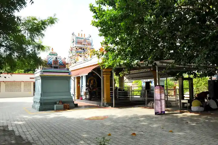 Arulmigu Kaliyamman Karuppannaswamy Temple, Andan Kovilandankoil, Andankoil - 639002 அருள்மிகு காளியம்மன், கருப்பண்ண சுவாமி திருக்கோயில், கரூர், கருர் - 639002, Karur - Ancient Temple Architecture and History Image 2