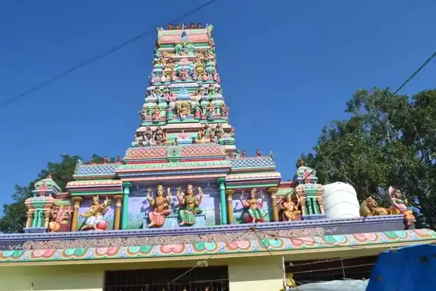 Arulmigu Kaliyamman Mariyamman Temple, Kadathur - 635303 அருள்மிகு காளியம்மன், மாரியம்மன் திருக்கோயில், Kadathur - 635303, Dharmapuri - Ancient Temple Architecture and History Image 2