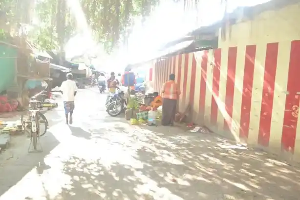 Arulmigu Kaliyamman Mariyamman Temple, Kadathur - 635303 அருள்மிகு காளியம்மன், மாரியம்மன் திருக்கோயில், Kadathur - 635303, Dharmapuri - Ancient Temple Architecture and History Image 5