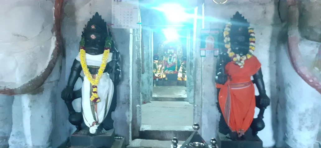 Arulmigu Kaliyamman Mariyamman Temple, Nerur - 639004 அருள்மிகு காளியம்மன், மாரியம்மன் திருக்கோயில், Nerur - 639004, Karur - Ancient Temple Architecture and History Image 6
