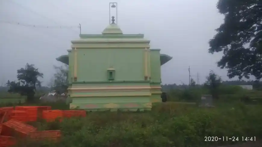 Arulmigu Kaliyamman Ponniyamman Temple, 61 Puthur - 632519 அருள்மிகு காளியம்மன், பொன்னியம்மன் திருக்கோயில், 61 புதூர் - 632519, Vellore - Ancient Temple Architecture and History Image 4