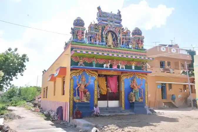 Arulmigu Kaliyamman Temple, Chinnavallikulam, Chinnavallikulam - 626004 அருள்மிகு காளியம்மன் திருக்கோயில், சின்னவள்ளிக்குளம், சின்னவள்ளிக்குளம் - 626004, Virudhunagar - Ancient Temple Architecture and History Image 4