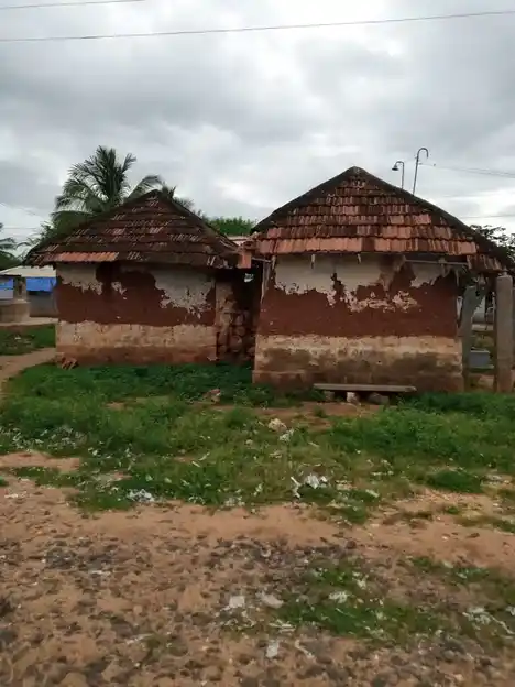 Arulmigu Kaliyamman Temple, Kavarapatti - 621303 அருள்மிகு காளியம்மன் திருக்கோயில், Kavarapatti - 621303, Thiruchirappalli - Ancient Temple Architecture and History Image 2