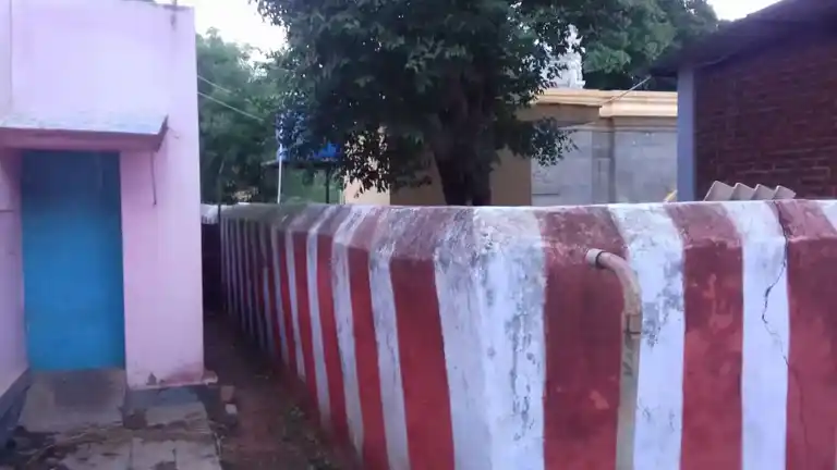 Arulmigu Kaliyanandi Ayyanar Temple, Chokkanathanputhur - 626121 அருள்மிகு கலியணாண்டி அய்யனார் திருக்கோயில், சொக்கநாதன்புத்துர் - 626121, Virudhunagar - Ancient Temple Architecture and History Image 4