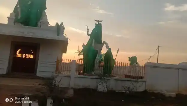 Arulmigu Kaliyuga Perumal Temple, Karunkalpatti - 630557 Arulmigu Kaliyuga Perumal Temple, Karunkalpatti - 630557, Sivagangai - Ancient Temple Architecture and History Image 3
