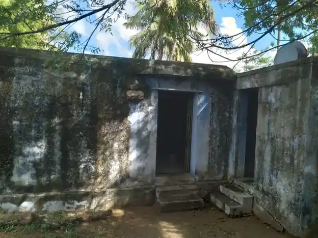 Arulmigu Kaliyuga Varadha Vinayagar Temple, Kaliyavur - 628601 அருள்மிகு கலியுக வரதர் விநாயகர் திருக்கோயில், கலியுக வரதர் விநாயகர் தெரு, Kaliyavur - 628601, Thoothukudi - Ancient Temple Architecture and History Image 3