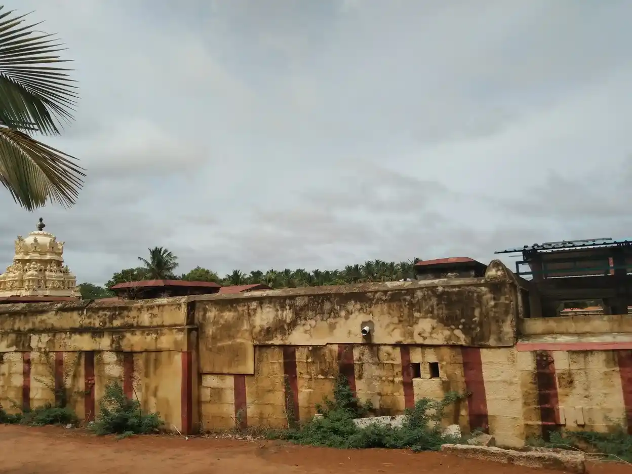 Arulmigu Kaliyugavaradhar Sastha Temple, Manadu Thandapathu - 628712 அருள்மிகு கலியுகவரதர் சாஸ்தா திருக்கோயில், Manadu Thandapathu - 628712, Thoothukudi - Ancient Temple Architecture and History Image 2