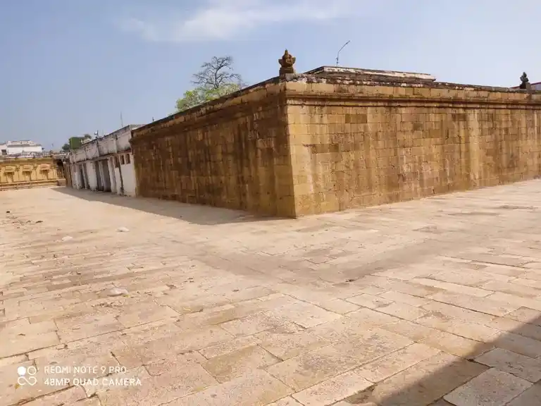 Arulmigu Kaliyugavaradharajaperumal Temple, Kallankurichi - 621705 அருள்மிகு கலியுகவரதராசப்பெருமாள் திருக்கோயில், கல்லங்குறிச்சி, அரியலூர் வட்டம், போன் நெ.04329 228890 பின்கோடு - 621705, Ariyalur - Ancient Temple Architecture and History Image 3