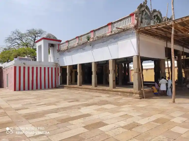 Arulmigu Kaliyugavaradharajaperumal Temple, Kallankurichi - 621705 அருள்மிகு கலியுகவரதராசப்பெருமாள் திருக்கோயில், கல்லங்குறிச்சி, அரியலூர் வட்டம், போன் நெ.04329 228890 பின்கோடு - 621705, Ariyalur - Ancient Temple Architecture and History Image 4