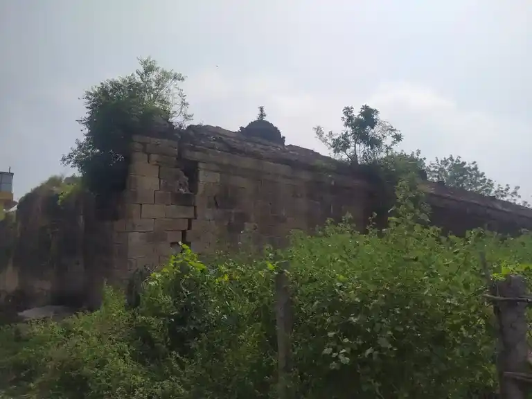 Arulmigu Kaliyugavaradharajaperumal Temple, Kulumoor - 621714 Temple