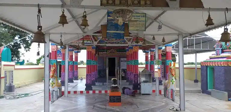 Arulmigu Kaliyukavaradha Iyanar Temple, Thamaraki - 630562