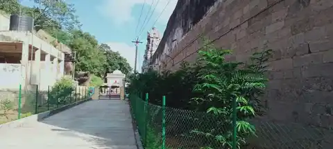 Arulmigu Kallalagar Temple, Alagarkovil - 625301 அருள்மிகு கள்ளழகர் திருக்கோயில், அழகர்கோயில் - 625301, Madurai - Ancient Temple Architecture and History Image 2