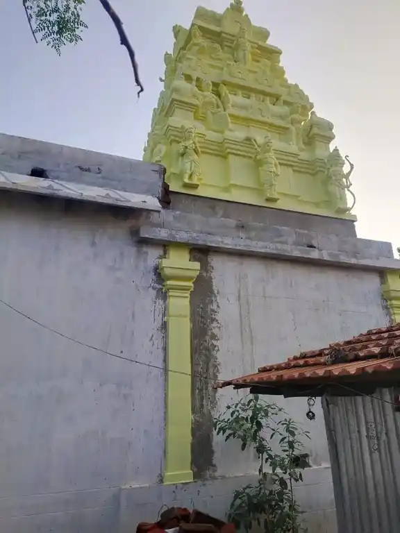Arulmigu Kallapiransamy Temple, Adanur - 628712 அருள்மிகு கள்ளபிரான்சாமி திருக்கோயில், Adanur - 628712, Thoothukudi - Ancient Temple Architecture and History Image 4