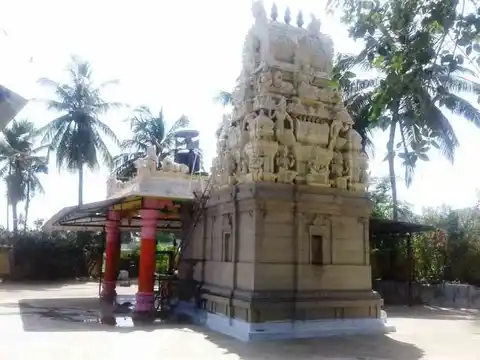 Arulmigu Kalliankattu Mariamman Temple, Othakkuthirai, Gobichettaipalayam - 638455 அருள்மிகு கள்ளியங்காட்டுமாரியம்மன் திருக்கோயில், Othakkuthirai, Gobichettaipalayam - 638455, Erode - Ancient Temple Architecture and History Image 4