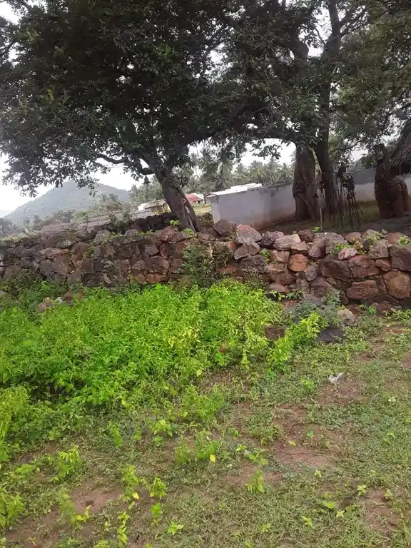 Arulmigu Kalludai Kannimaar Temple, Ayyaloor - 624801 அருள்மிகு வேலாயுதசாமி கோயில், Ayyaloor - 624801, Dindigul - Ancient Temple Architecture and History Image 5