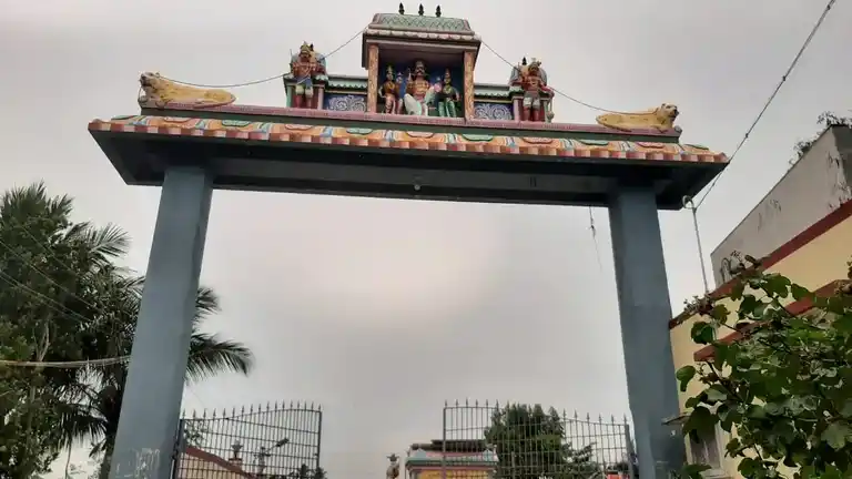 Arulmigu Kaluvarayar Iyyanar Temple, Pillur - 605103 Arulmigu Kaluvarayar Iyyanar Temple, பில்லூர் - 605103, Viluppuram - Ancient Temple Architecture and History Image 4